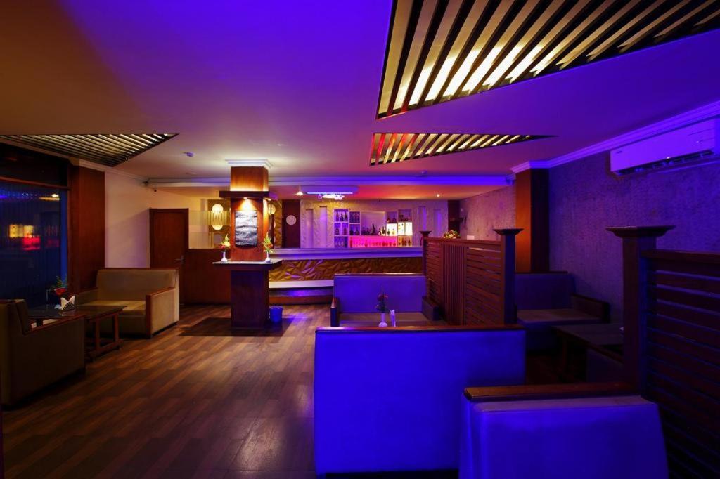 Sreevalsam Residency Kulanada Hotel Tāmarakulam Buitenkant foto